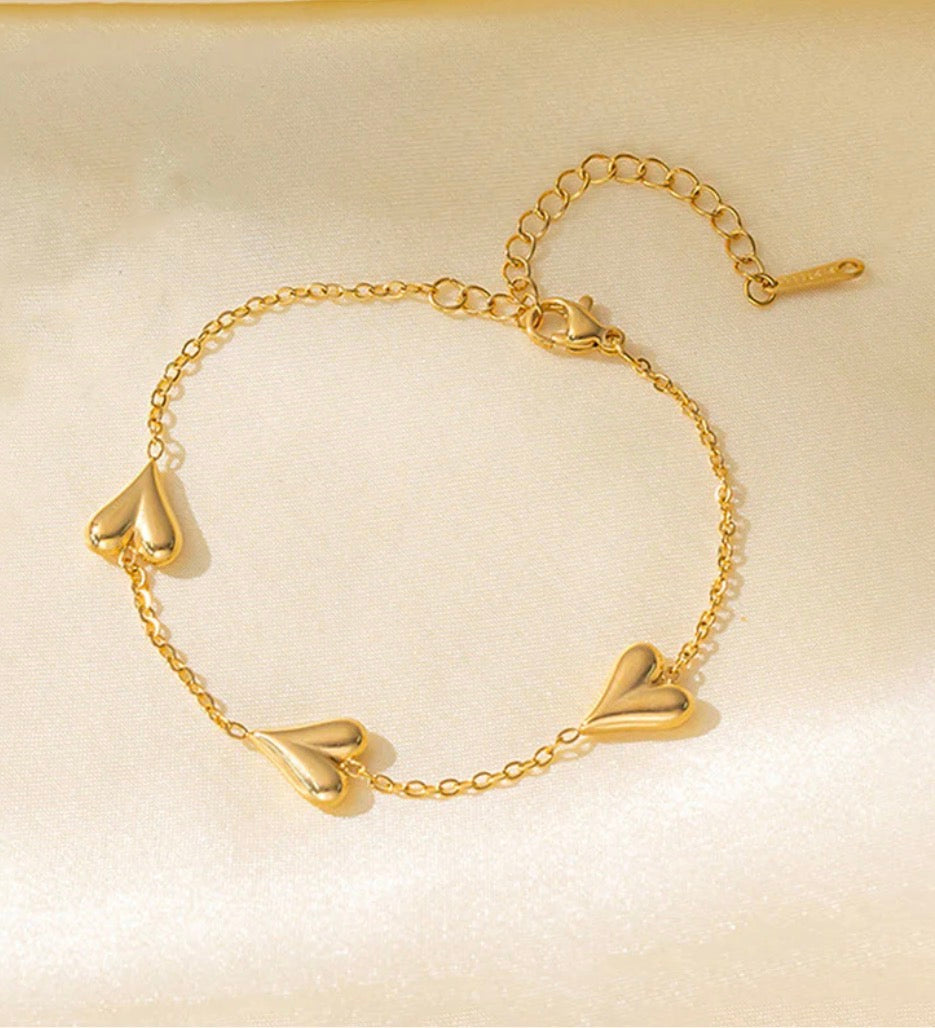 Heart Chain Bracelet (anti tarnish)