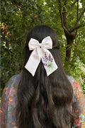 Handmade embroidery bow tulip design