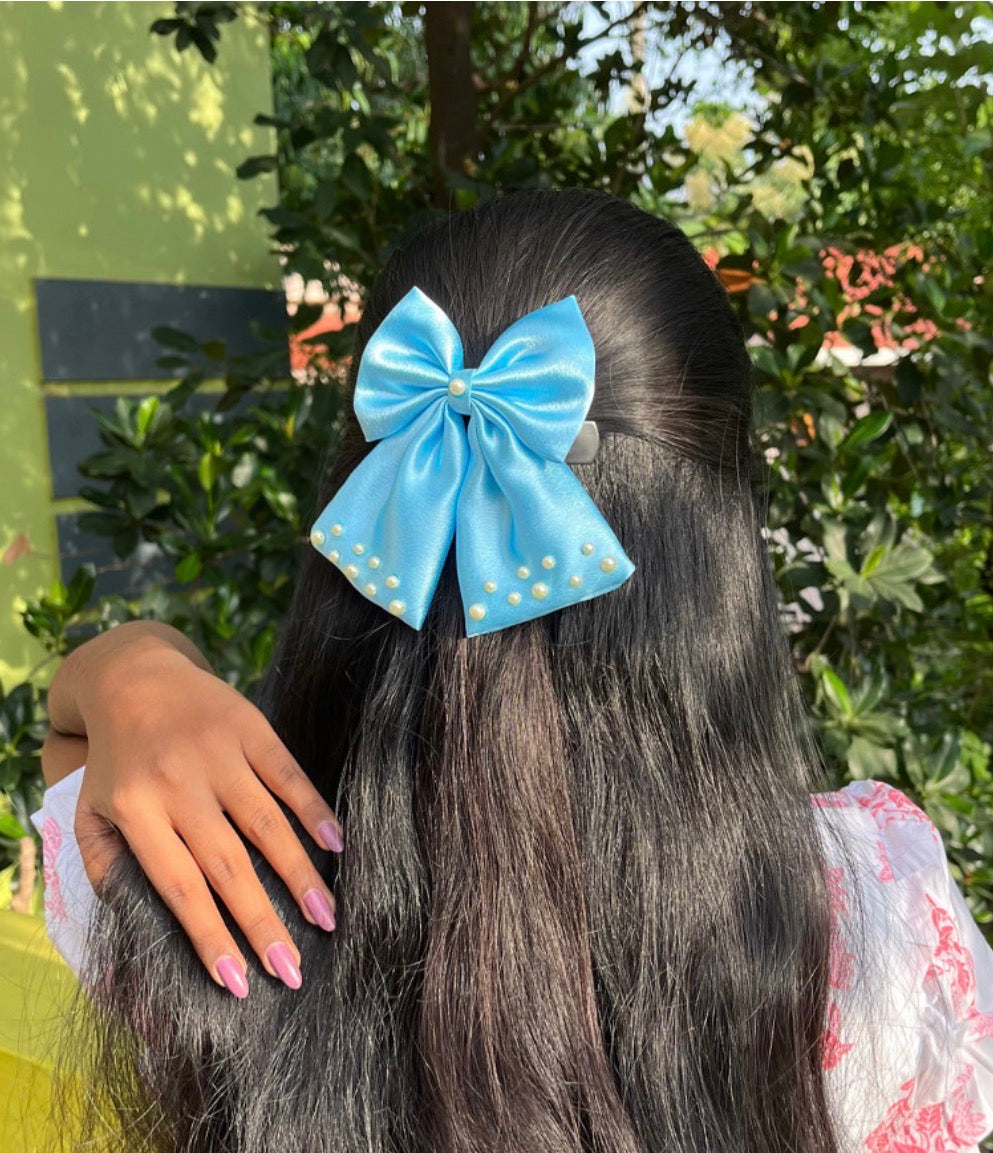 Medium Size Tail Bow