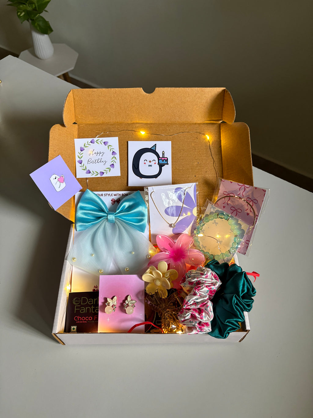 Pookie Budget Hamper Box with lights