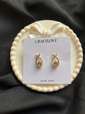 Minimal stone earring