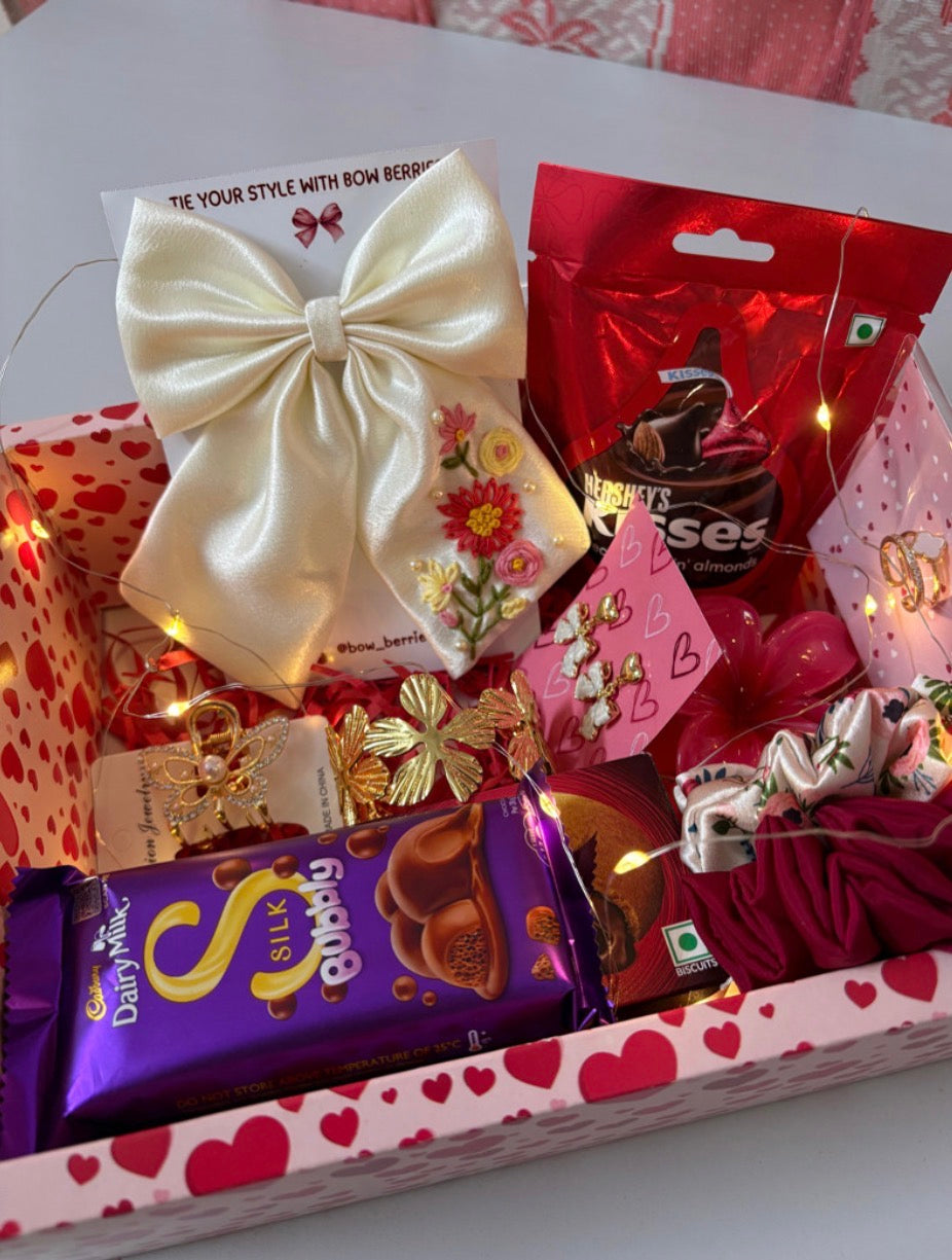 Love Anniversary/ Valentine Premium Hamper Box