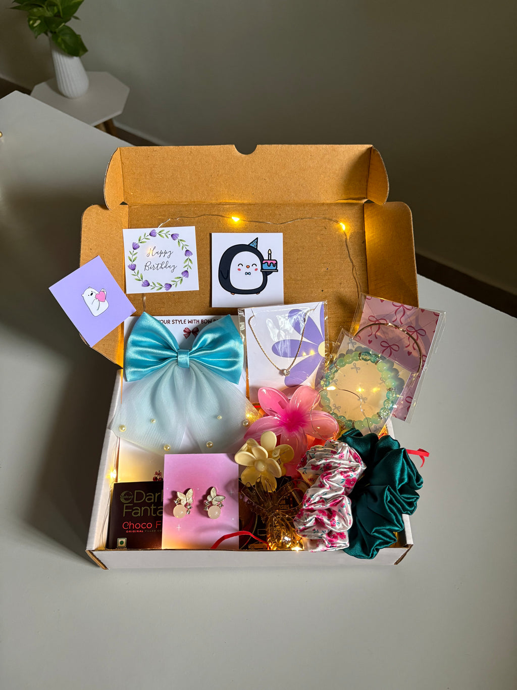 Pookie Budget Hamper Box with lights