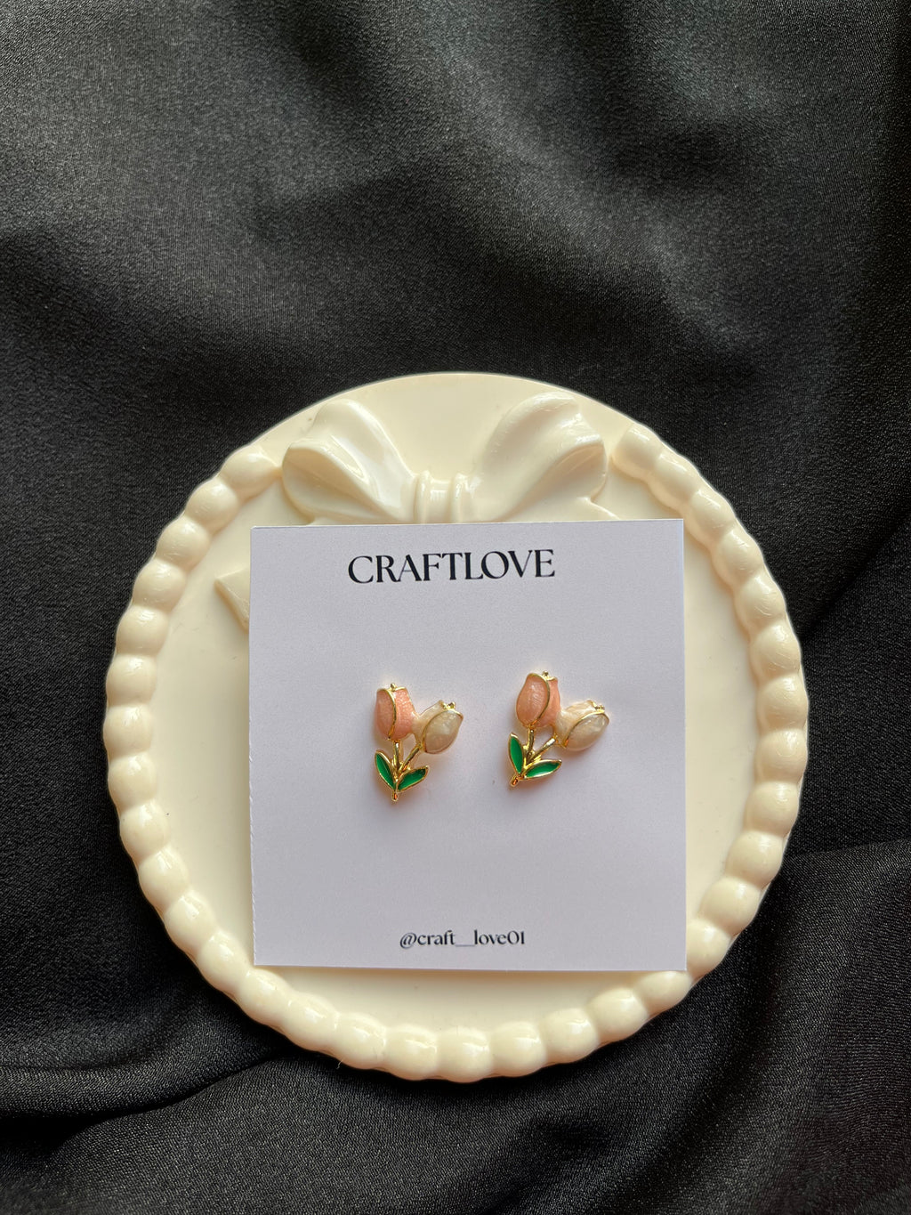 Double minimal tulip Korean earrings