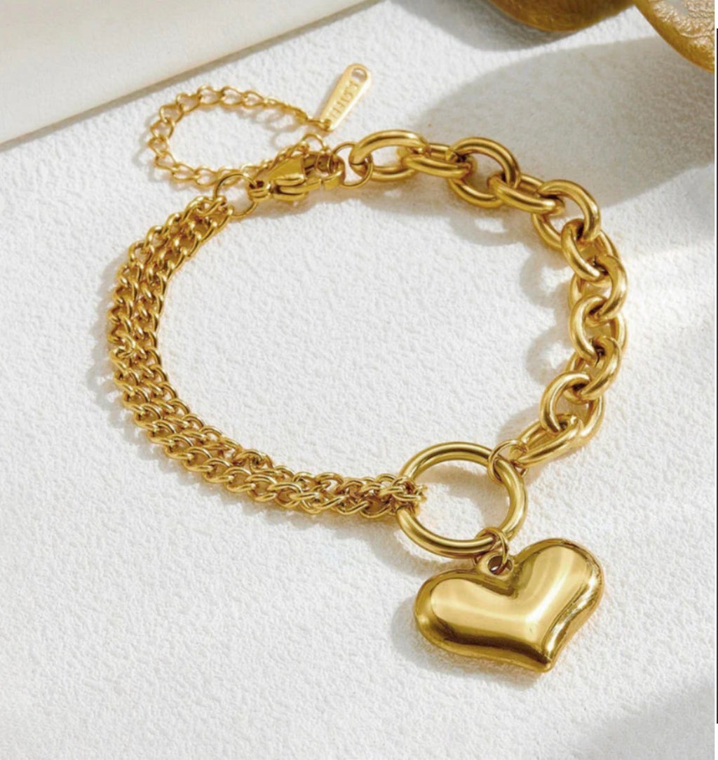Anti - Tarnish heart bracelet
