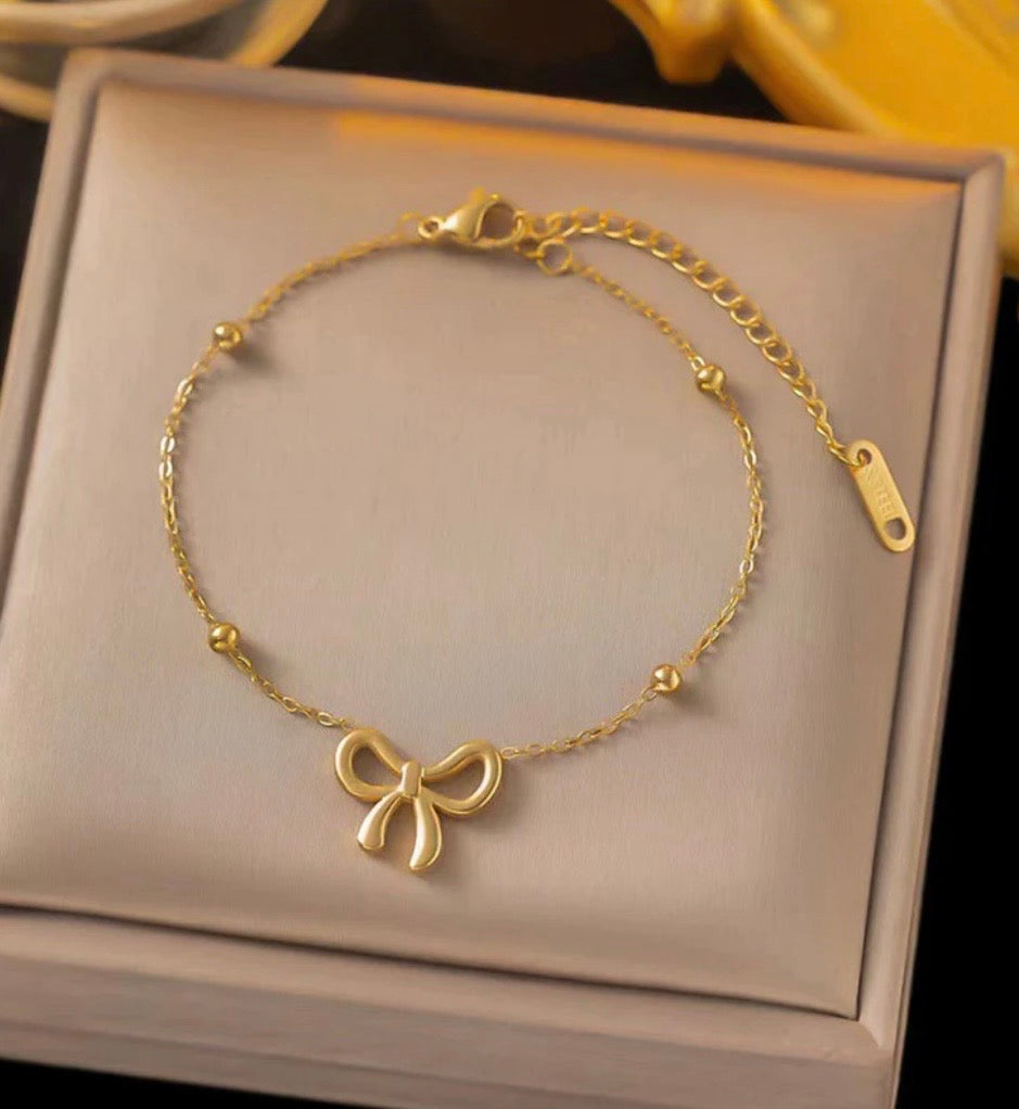 Bow Anti - Tarnish Chain Bracelet