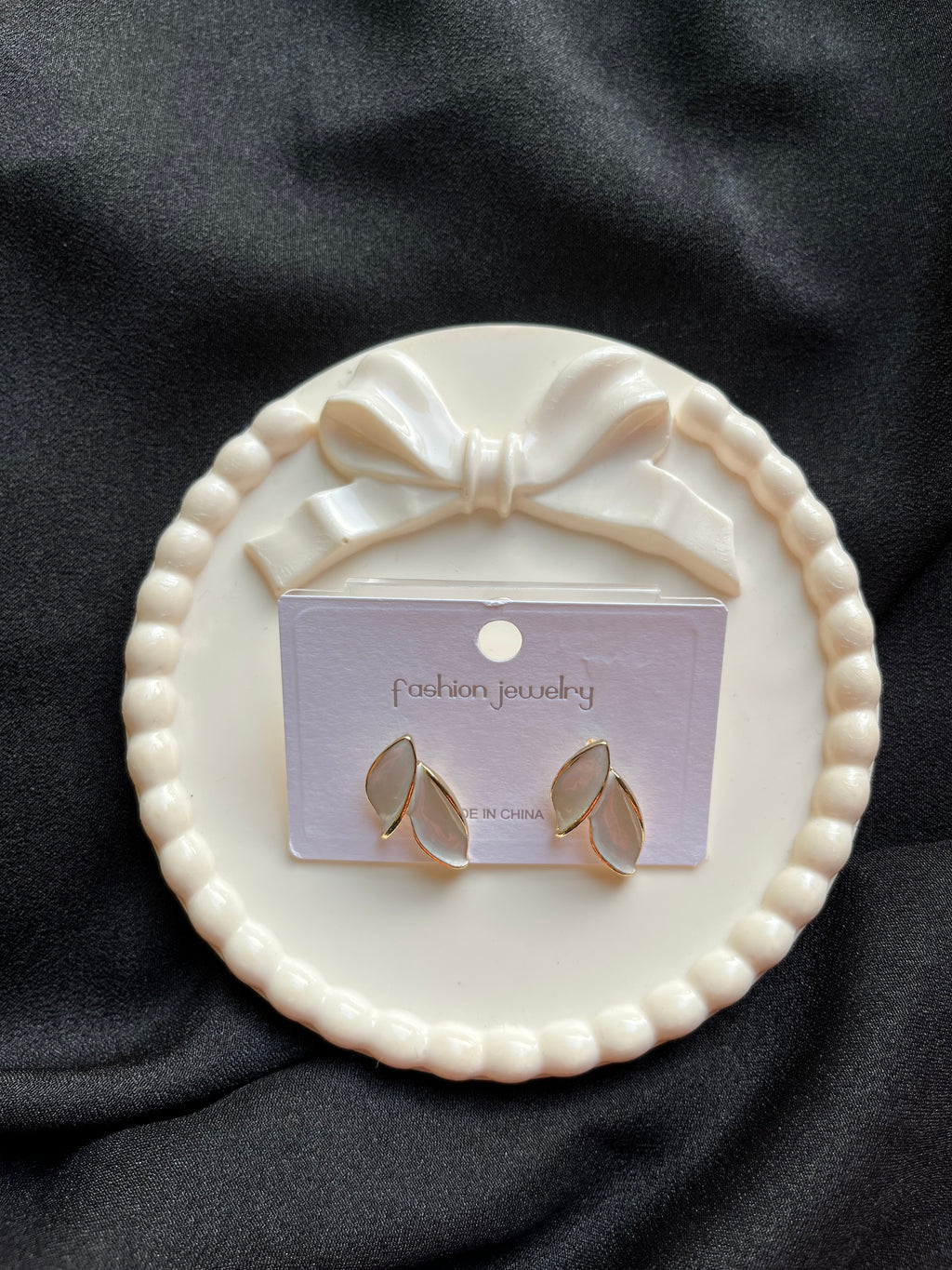 Enamel Leaf Korean Earrings