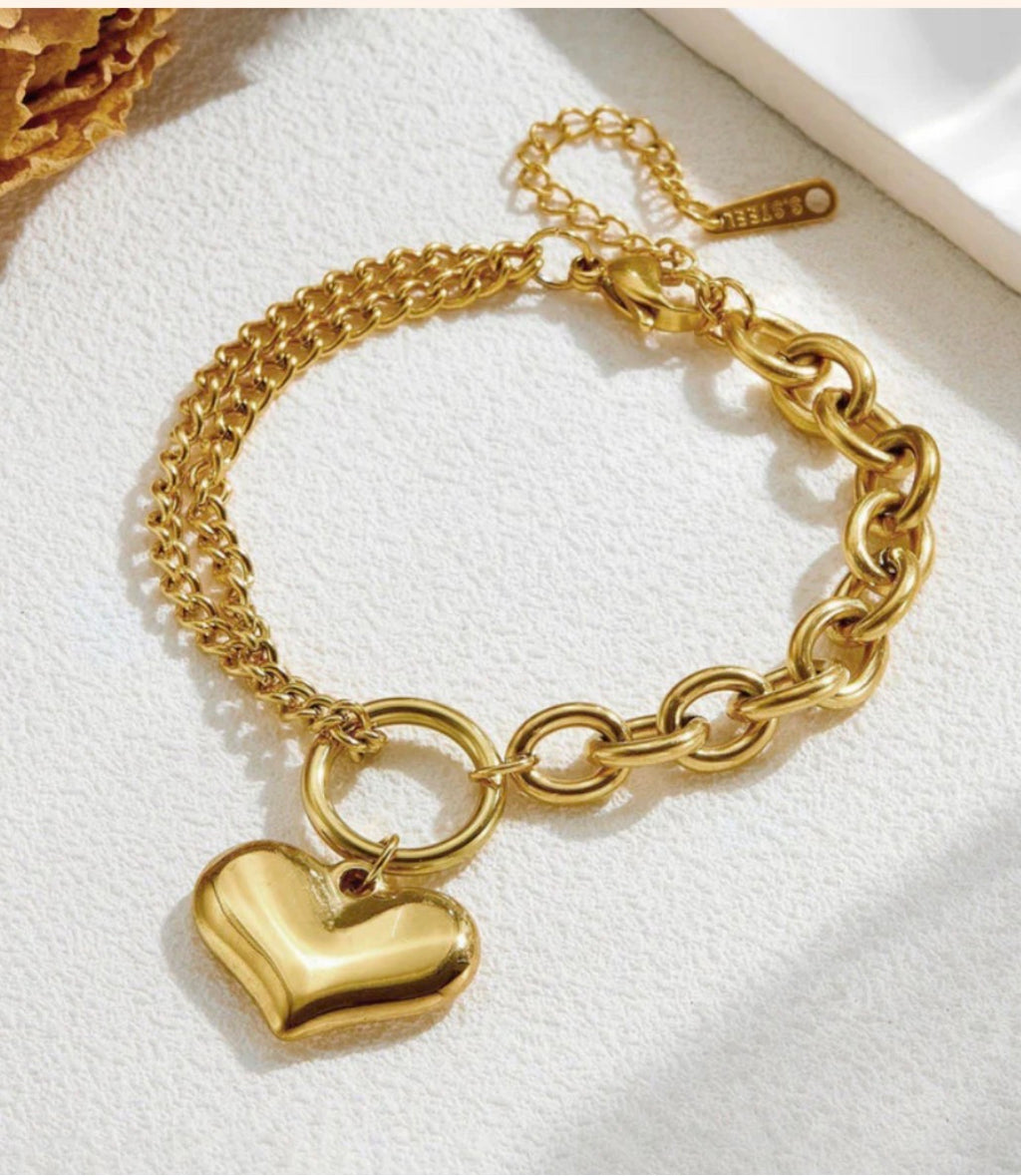 Anti - Tarnish heart bracelet