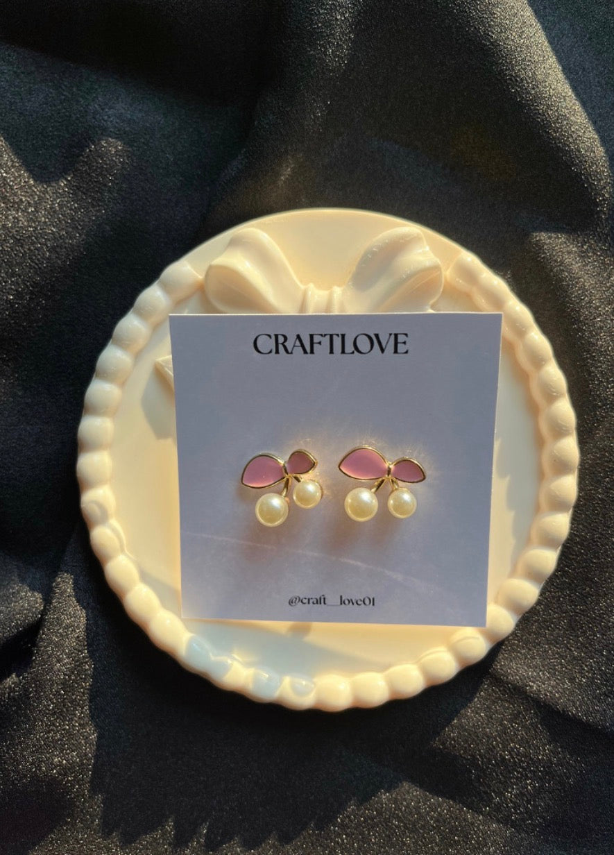 Mini Cute Pearl Earrings