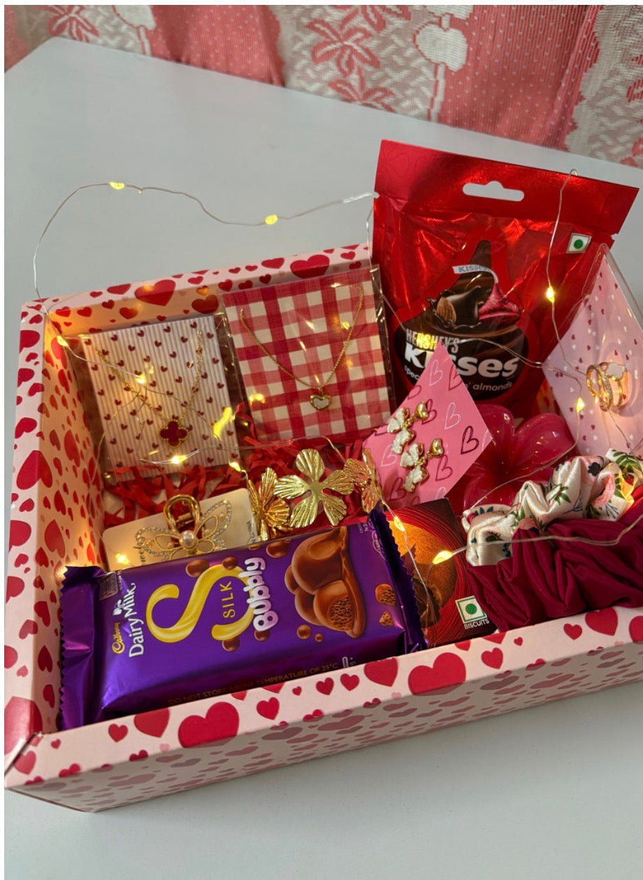Love Anniversary/ Valentine Premium Hamper Box