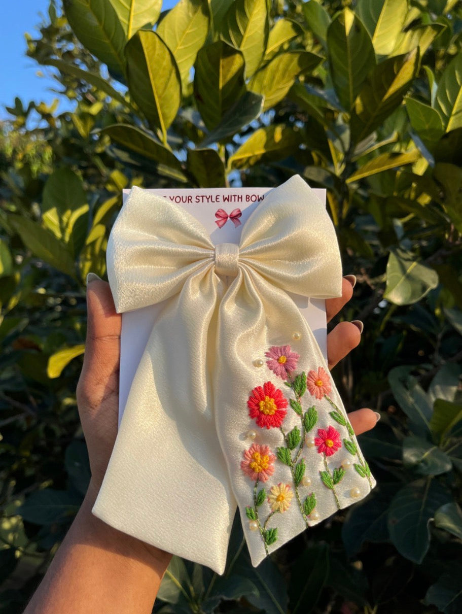 Pinteresty Embroidery Bow