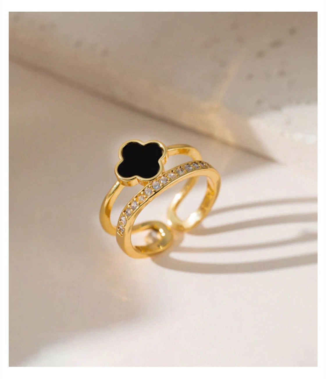 Black Vancleef Ring (Anti - Tarnish)
