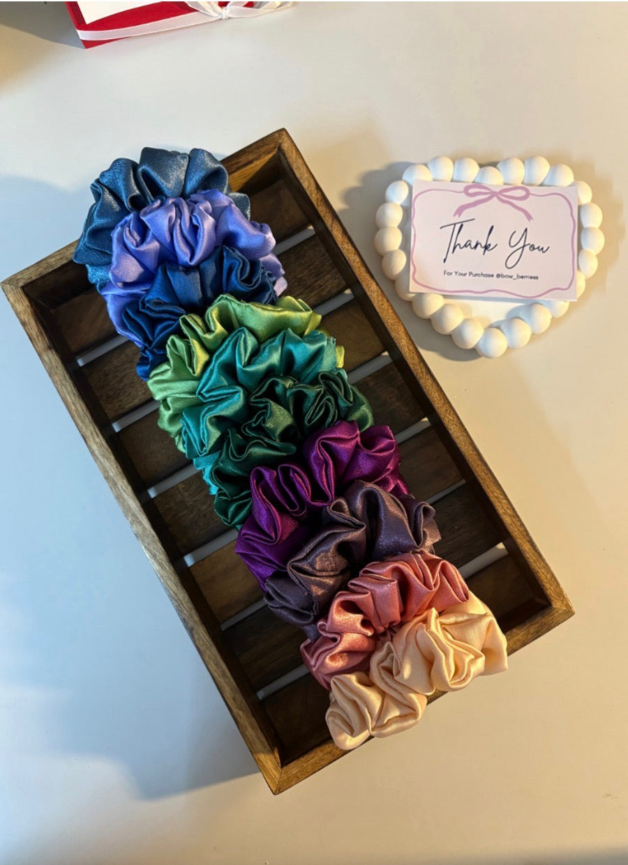 Set of 10 fluffy scrunchies