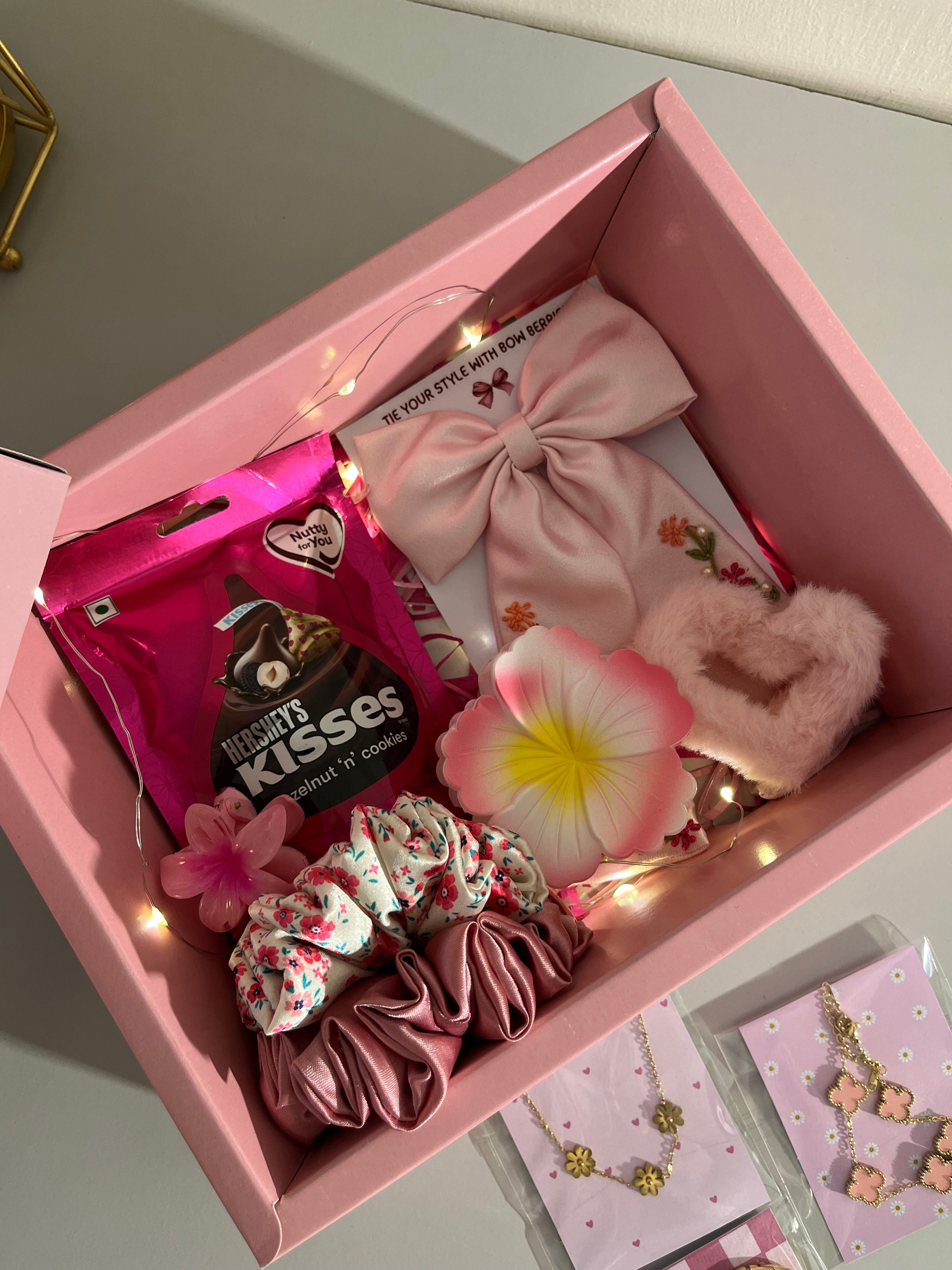 Pink theme gift hamper ✨🌸(with premium jewellery and accessories)