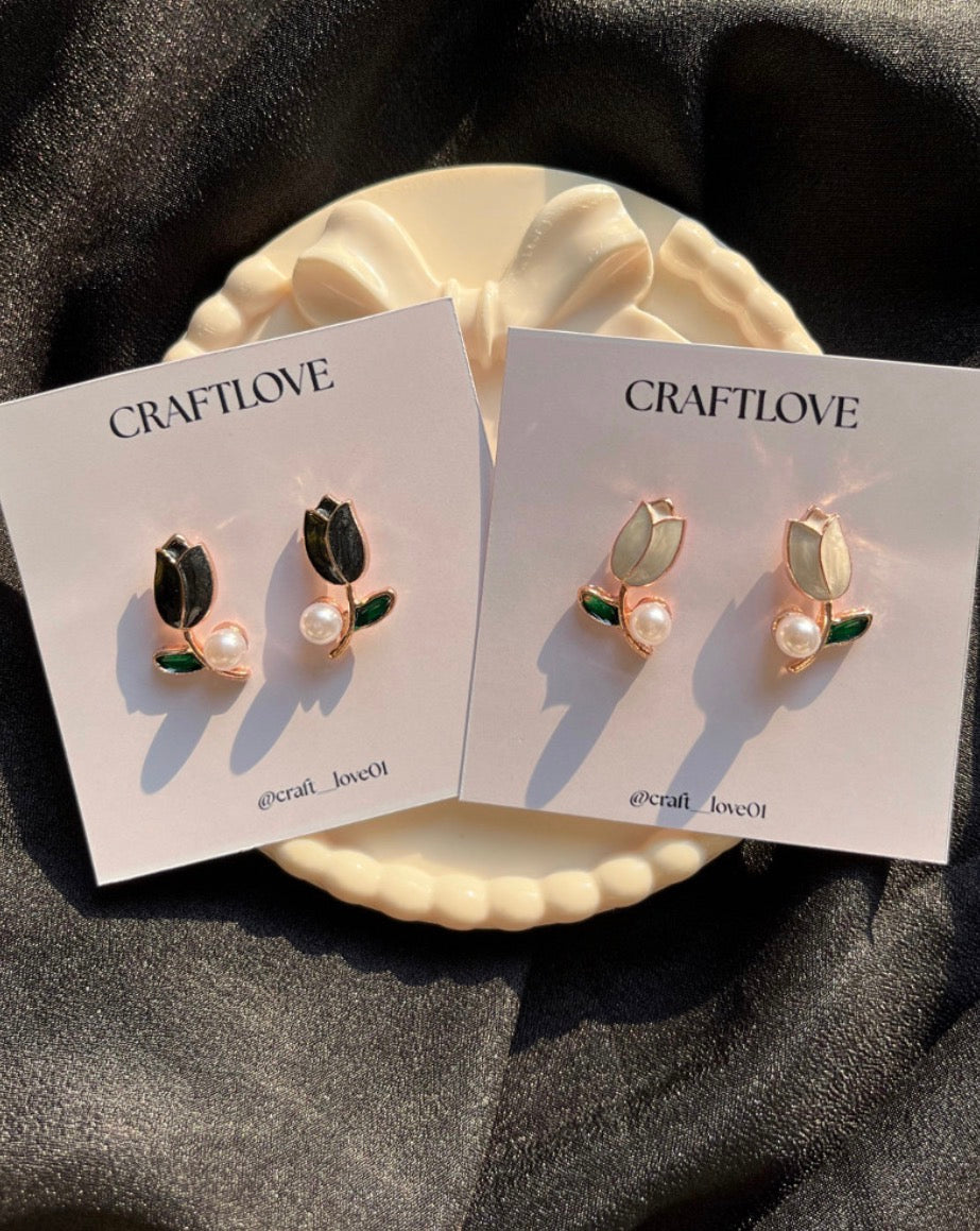Tulip earrings
