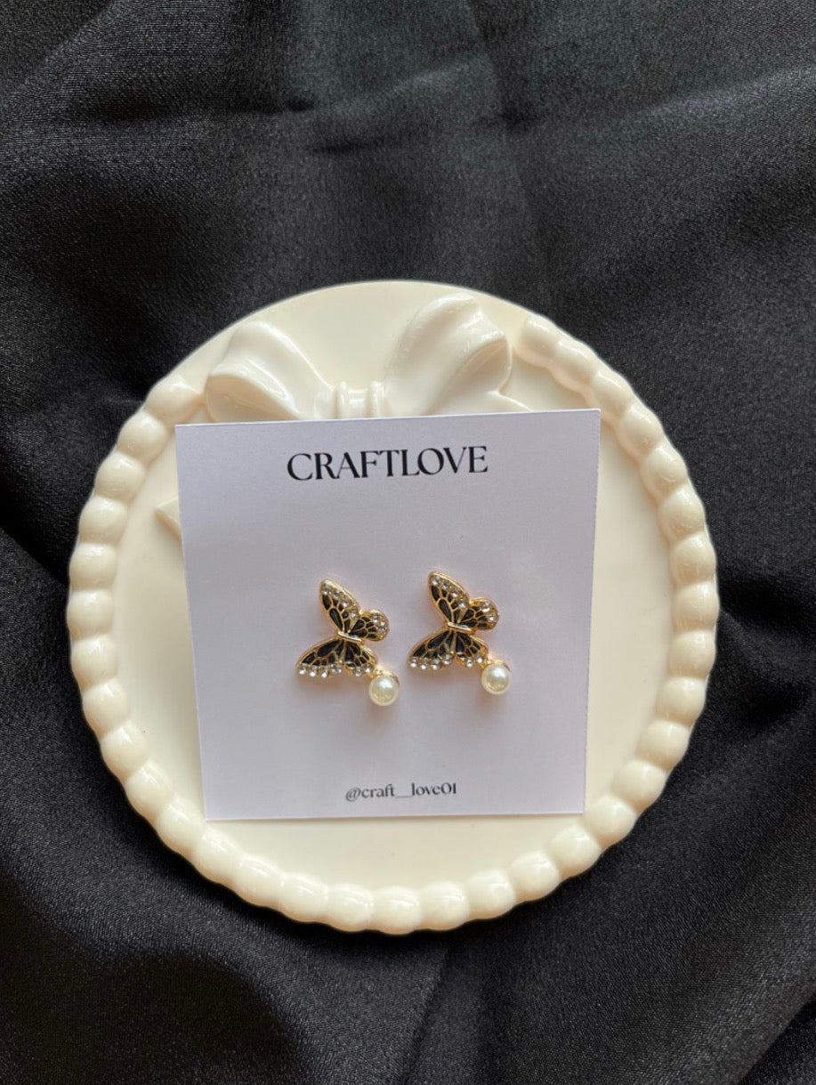 Korean earrings butterfly with stone